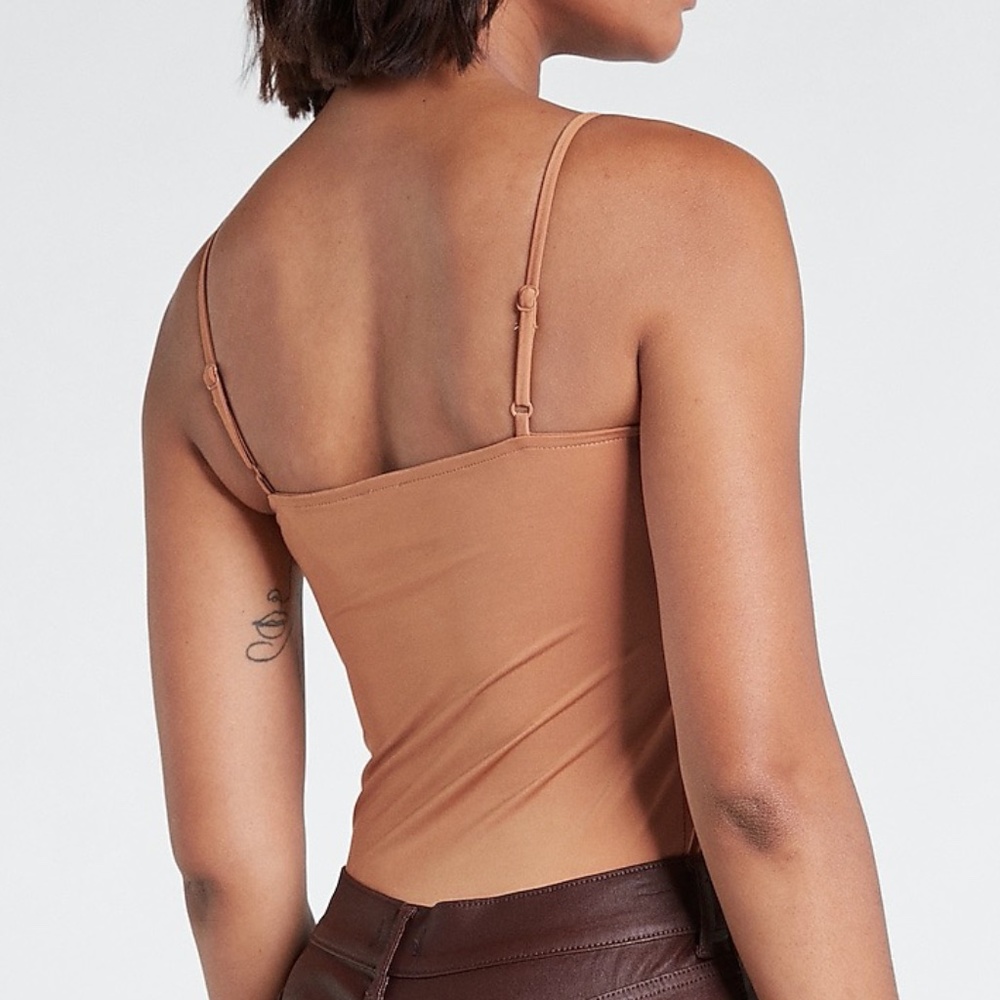 Express Body Contour Cami - Picture 3 of 8